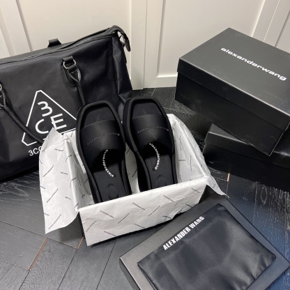 A Style Platform Slippers