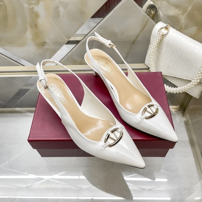 V Style small V buckle pointed stiletto/high heel sandals 6CM