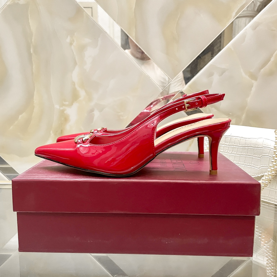 V Style small V buckle pointed stiletto/high heel sandals 6CM