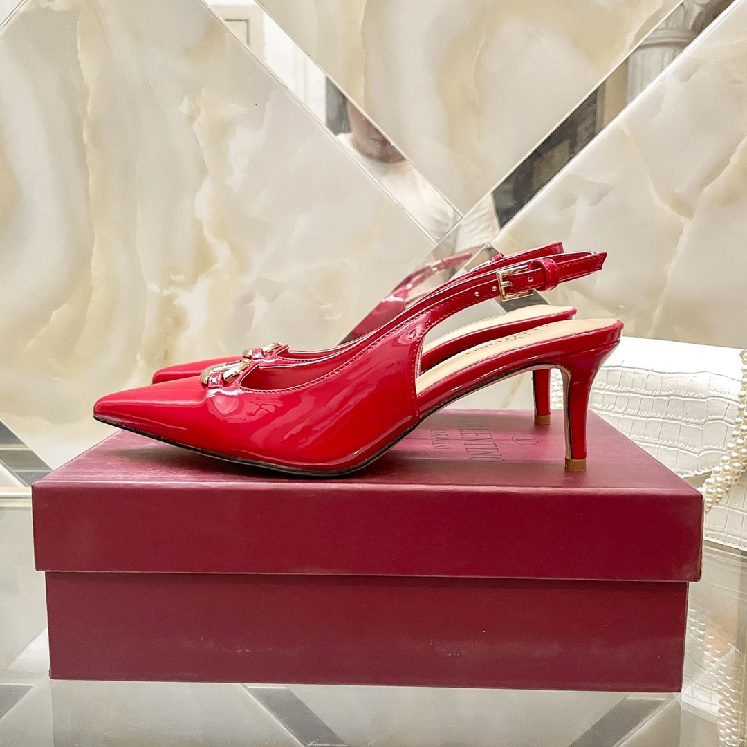 V Style small V buckle pointed stiletto/high heel sandals 6CM