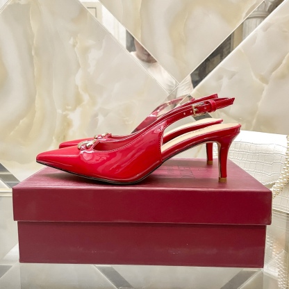 V Style small V buckle pointed stiletto/high heel sandals 6CM