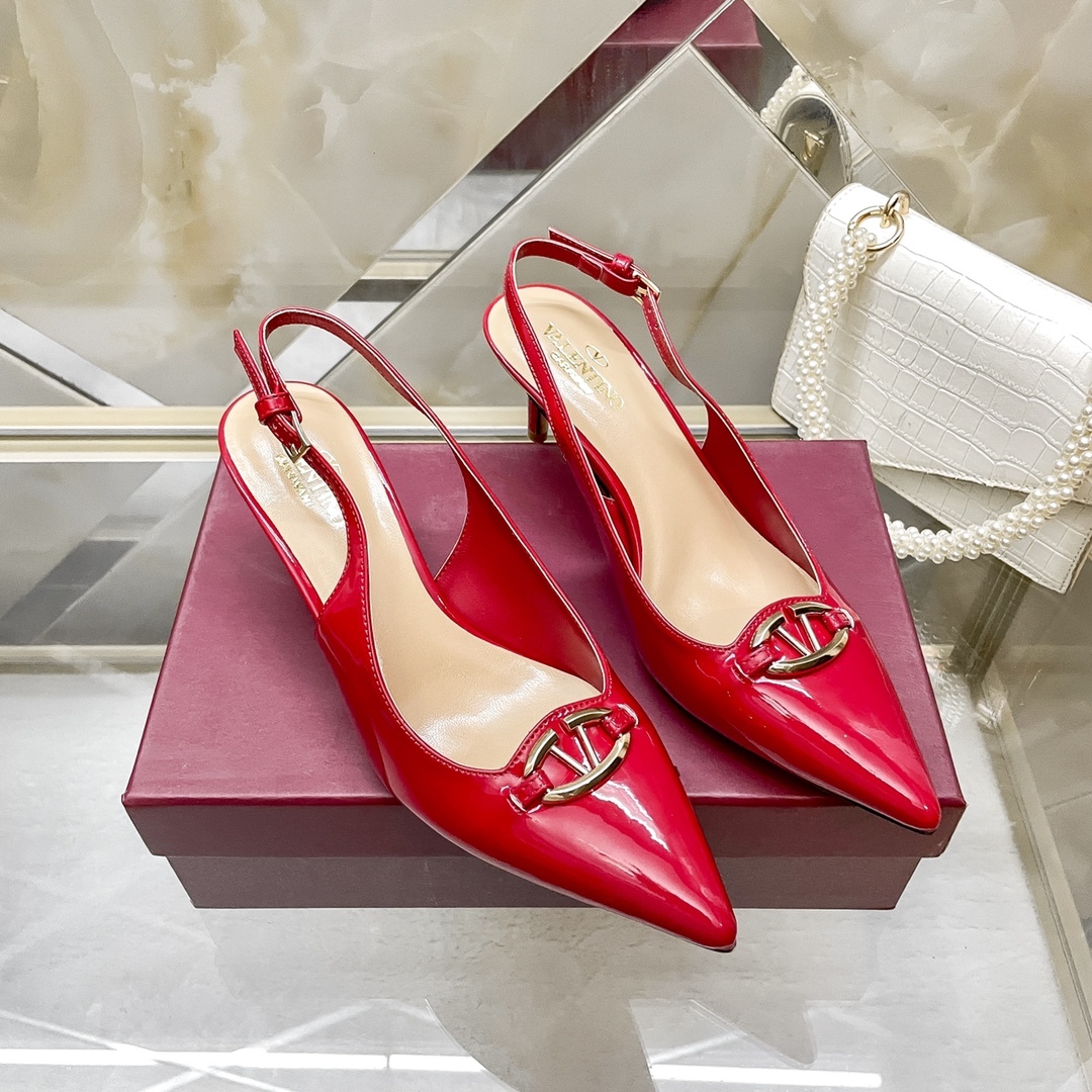 V Style small V buckle pointed stiletto/high heel sandals 6CM