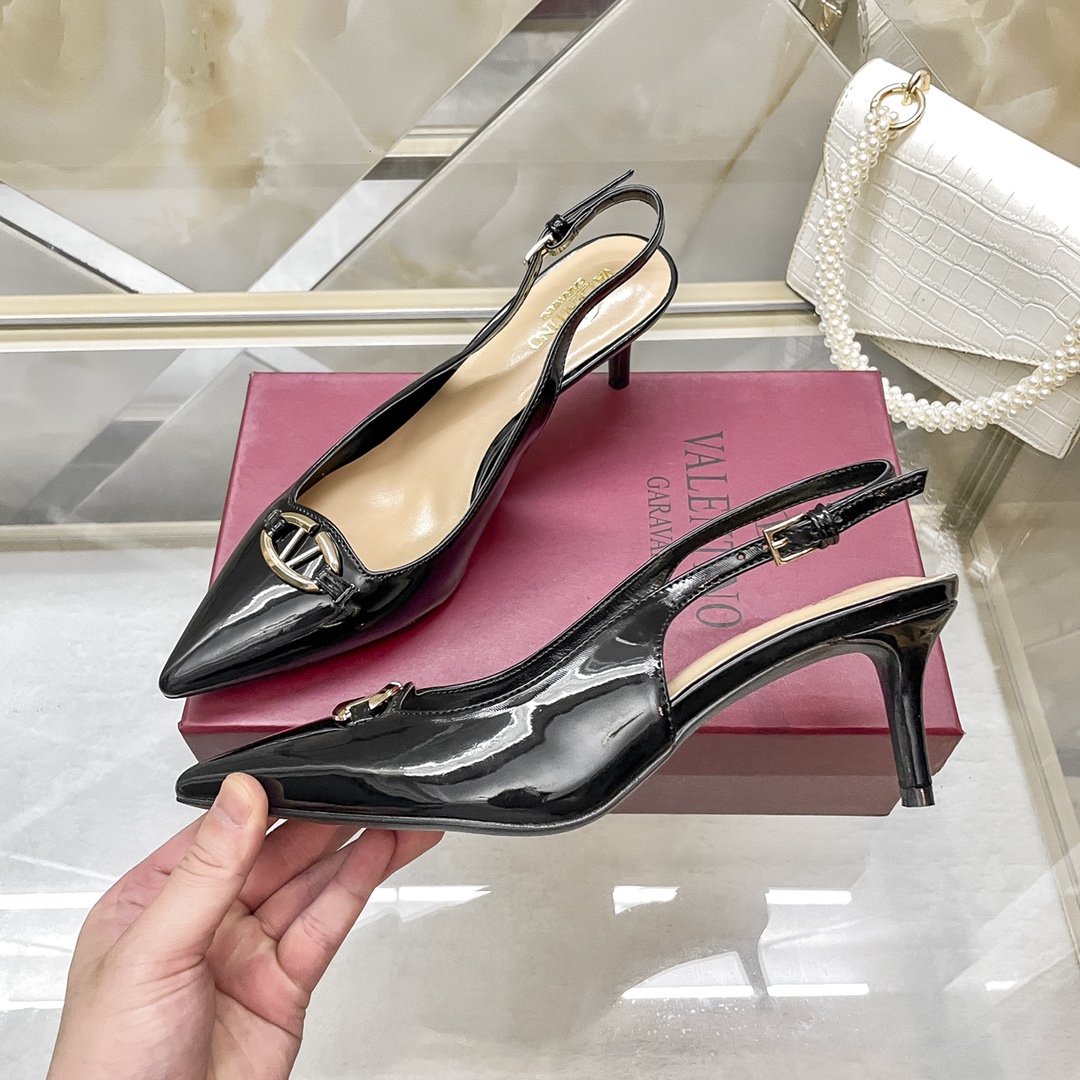 V Style small V buckle pointed stiletto/high heel sandals 6CM