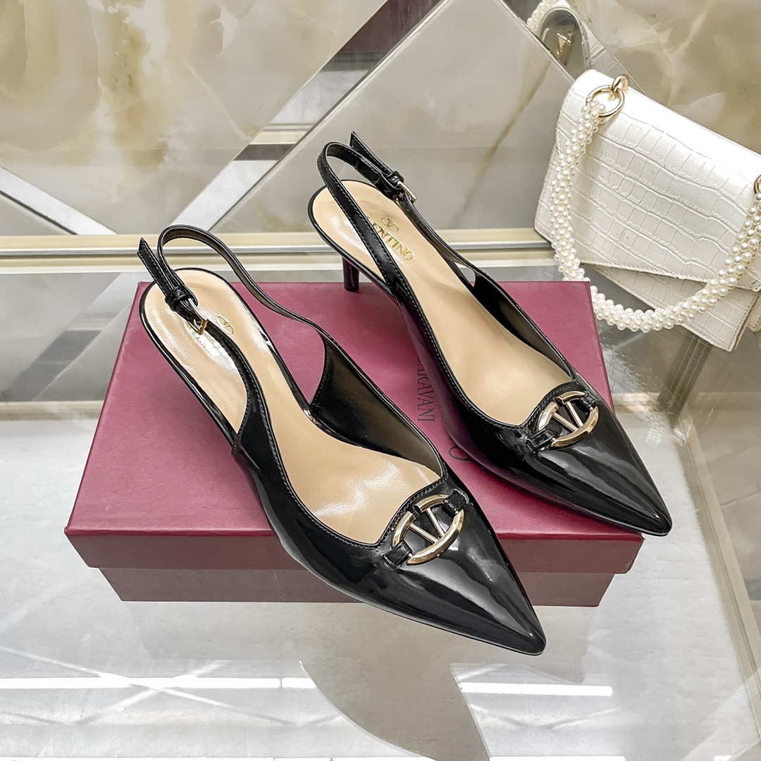 V Style small V buckle pointed stiletto/high heel sandals 6CM