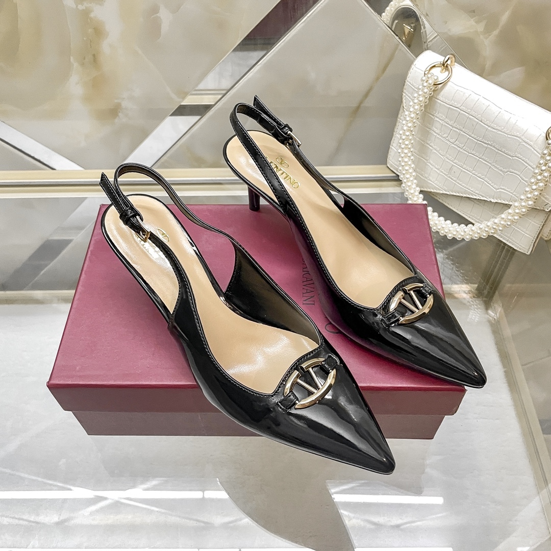 V Style small V buckle pointed stiletto/high heel sandals 6CM