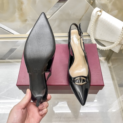 V Style small V buckle pointed stiletto/high heel sandals 6CM