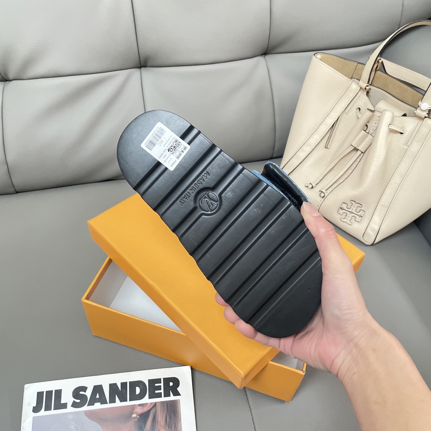 L Style Casual Velcro Slippers