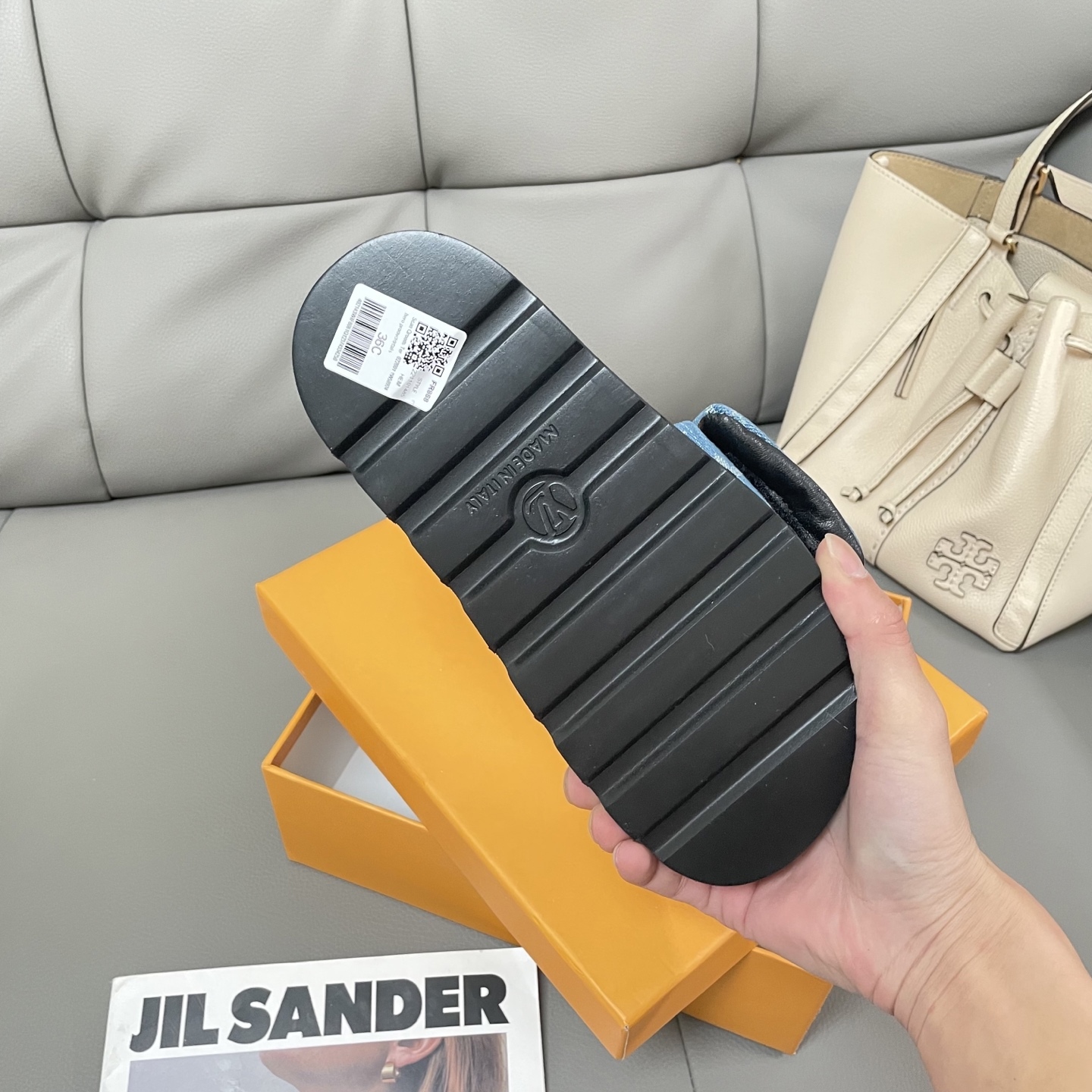 L Style Casual Velcro Slippers