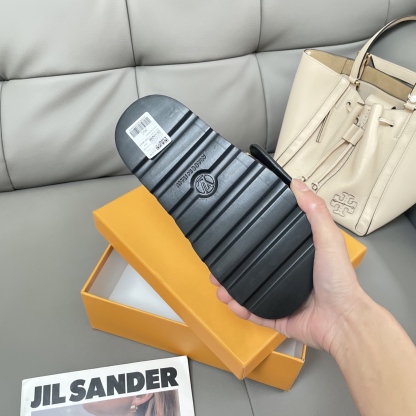 L Style Casual Velcro Slippers