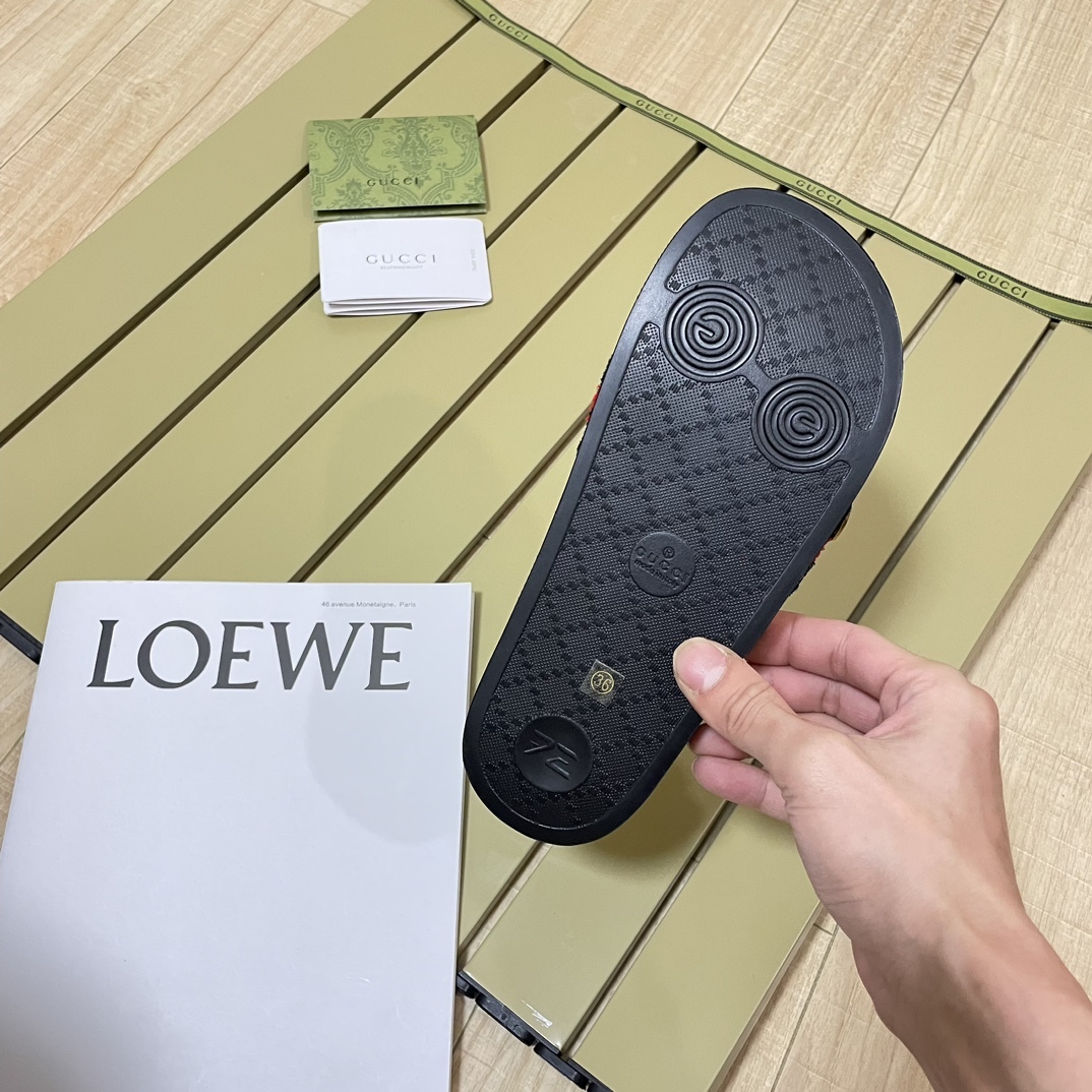 G Style Beach Slippers