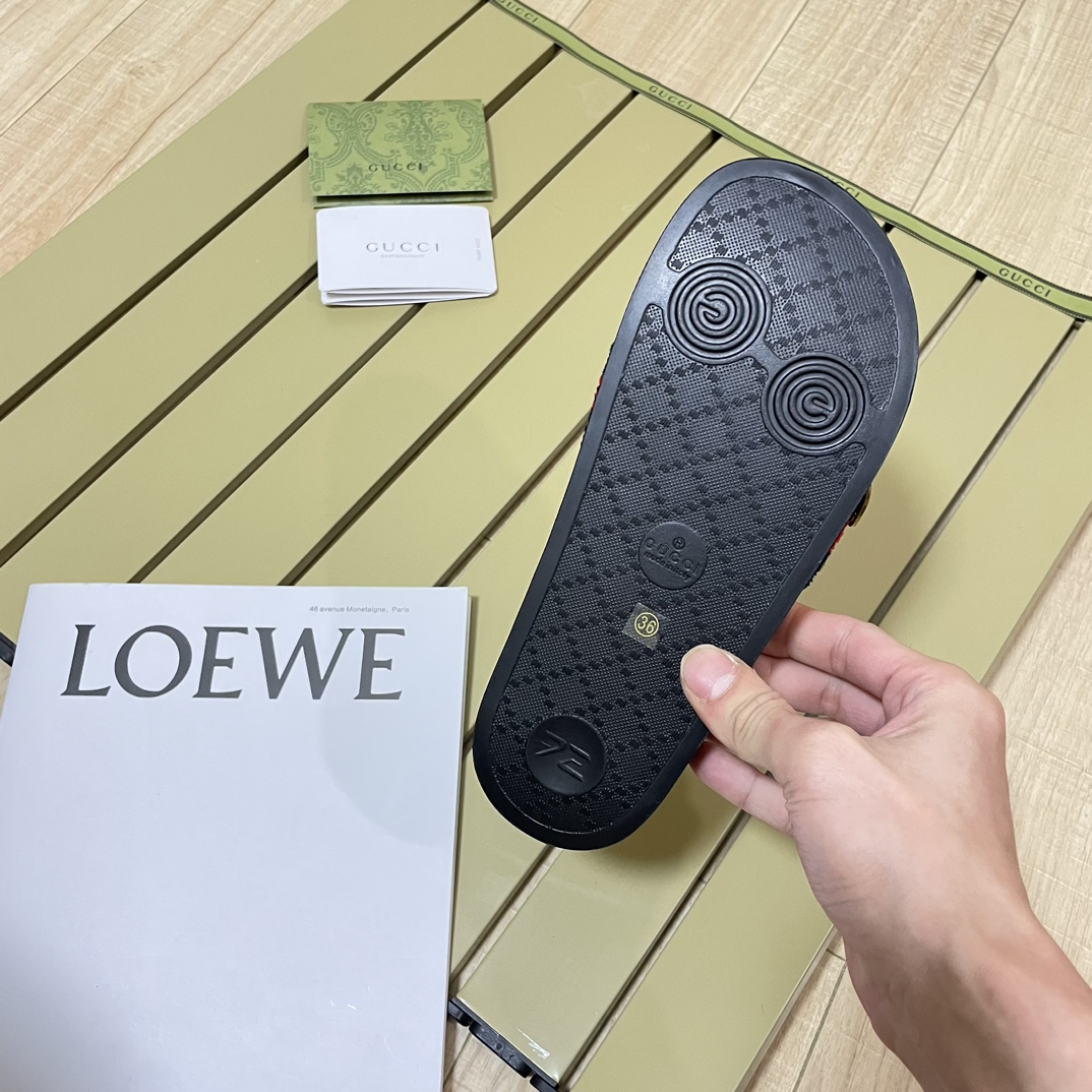 G Style Beach Slippers