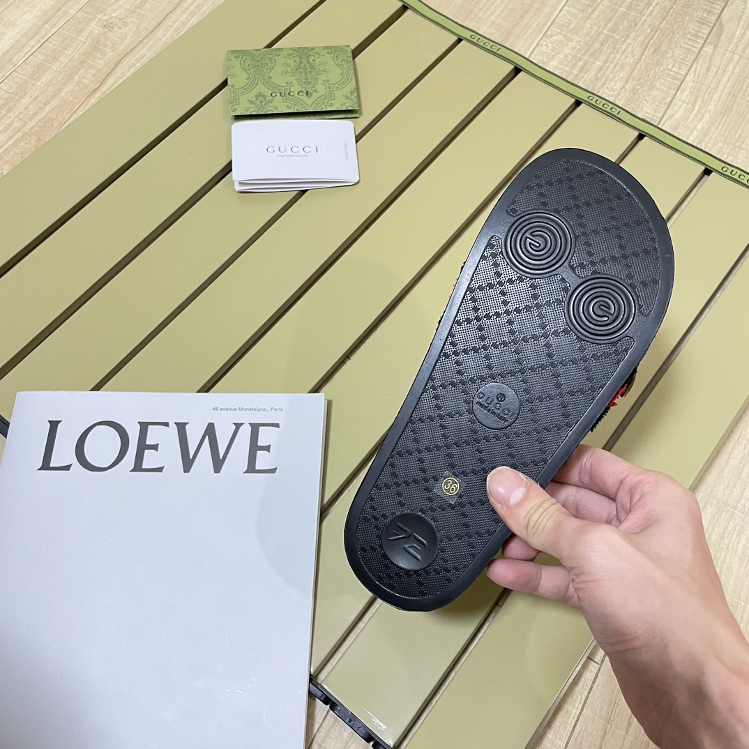 G Style Beach Slippers