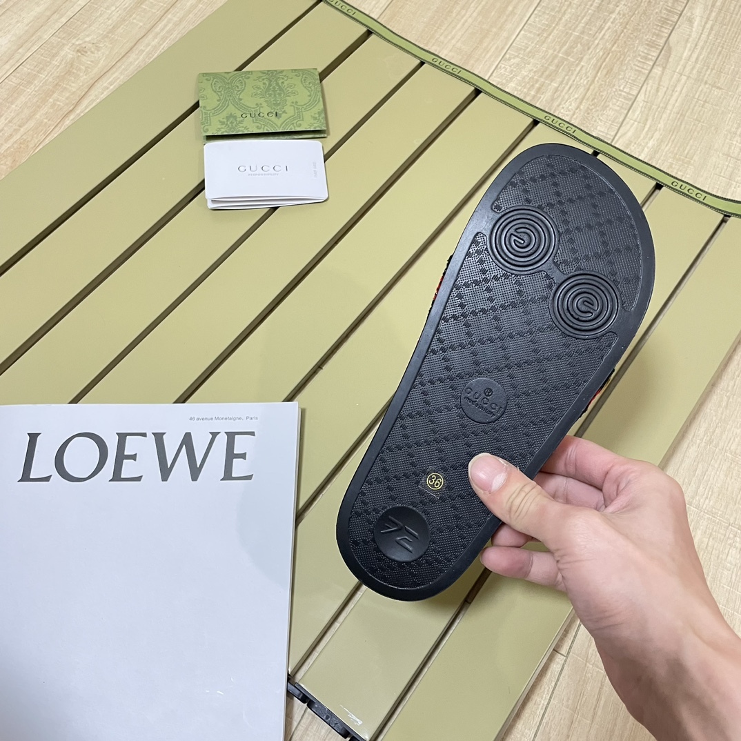 G Style Beach Slippers