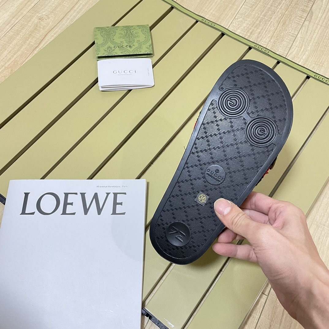 G Style Beach Slippers