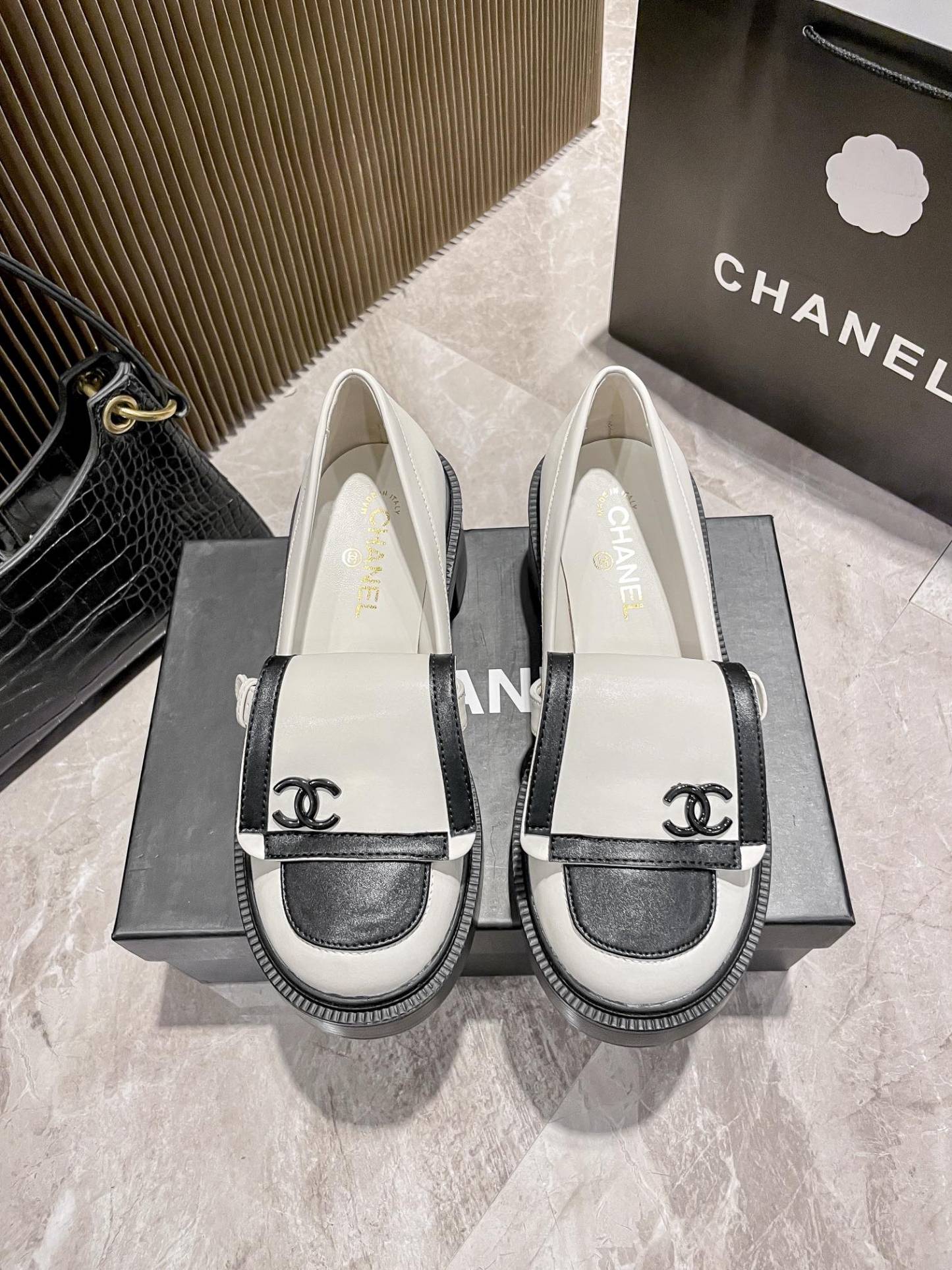 C Style: College Style Black and White Panda Chunky Heel Shoes 5CM