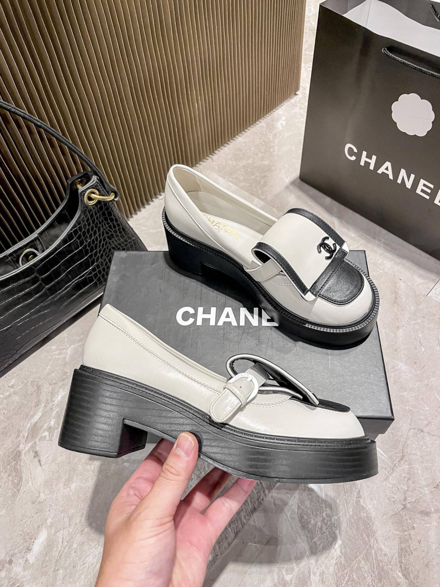 C Style: College Style Black and White Panda Chunky Heel Shoes 5CM