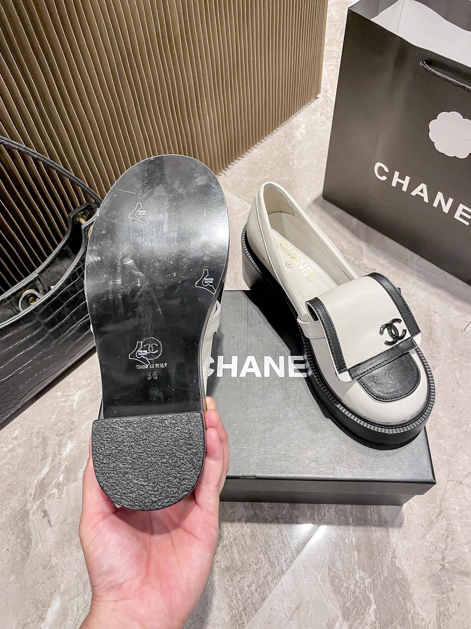 C Style: College Style Black and White Panda Chunky Heel Shoes 5CM