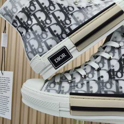 D Style casual high-top sneakers