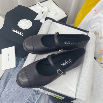 C Style buckle strap shallow flat shoes