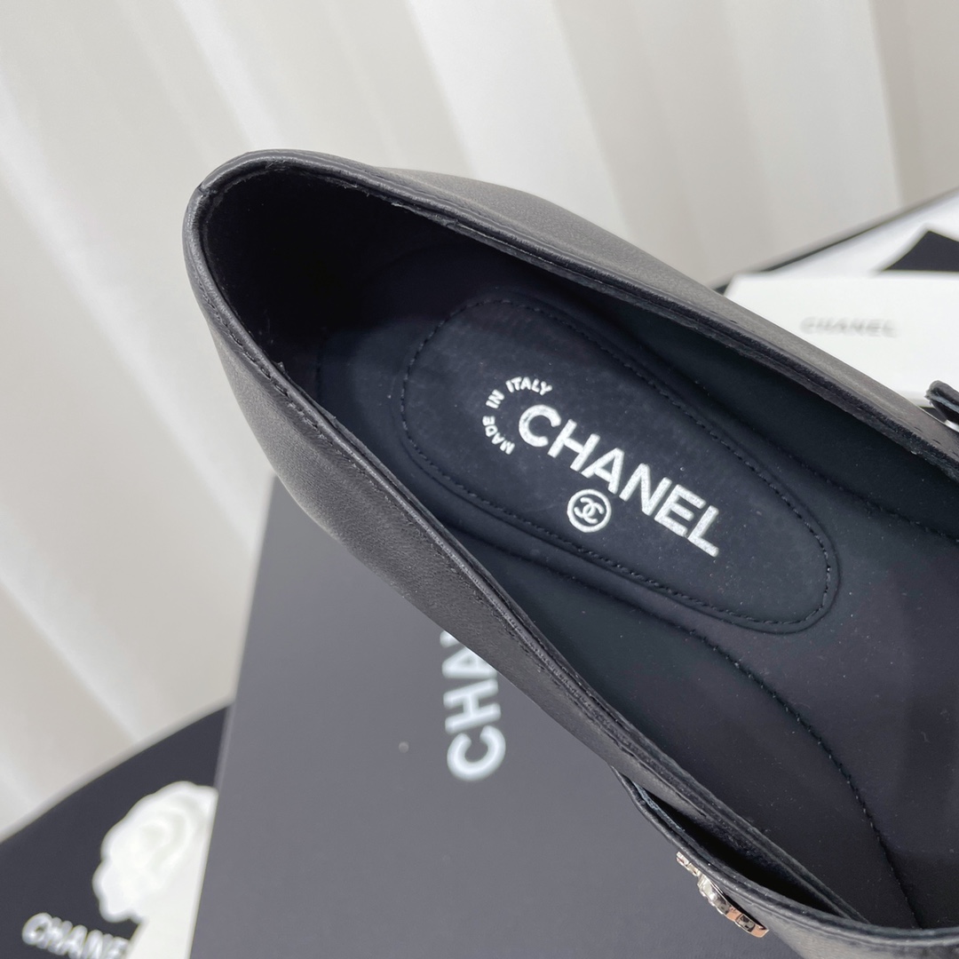 C Style buckle strap shallow flat shoes