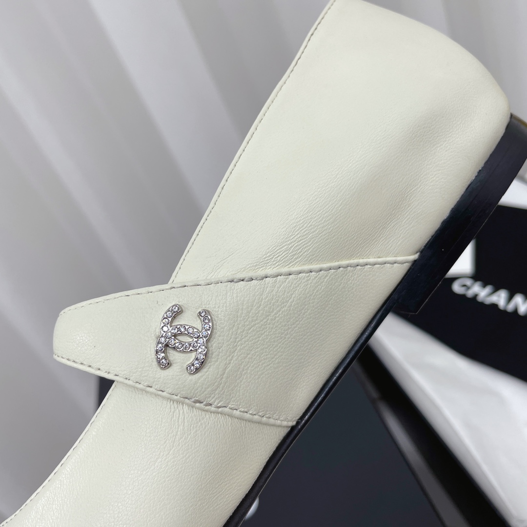 C Style buckle strap shallow flat shoes