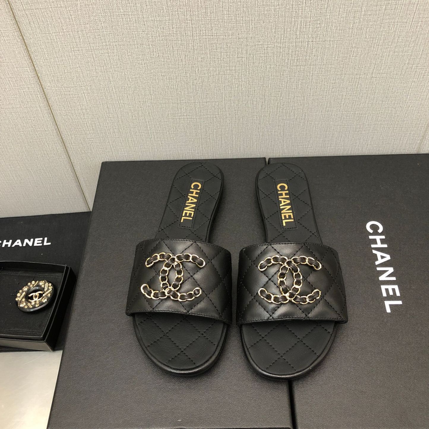 C Style double C buckle diamond flat slippers