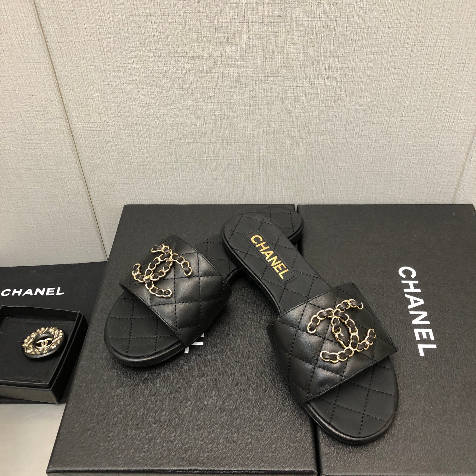 C Style double C buckle diamond flat slippers