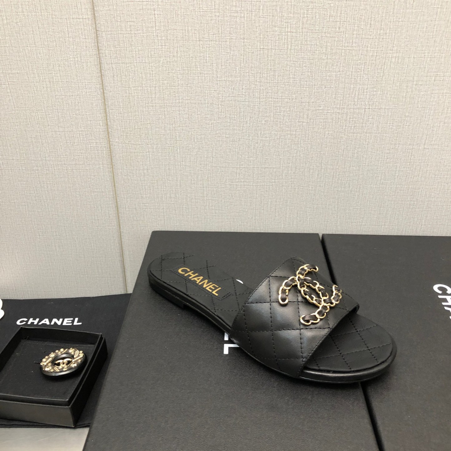 C Style double C buckle diamond flat slippers