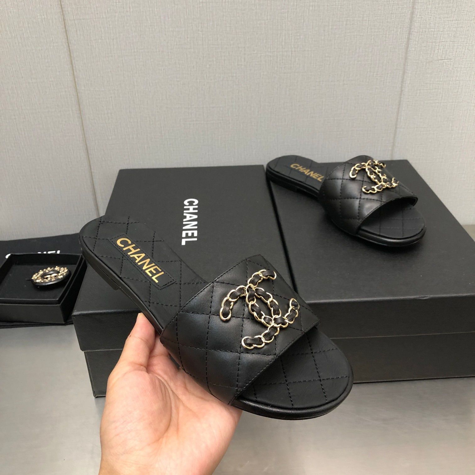C Style double C buckle diamond flat slippers