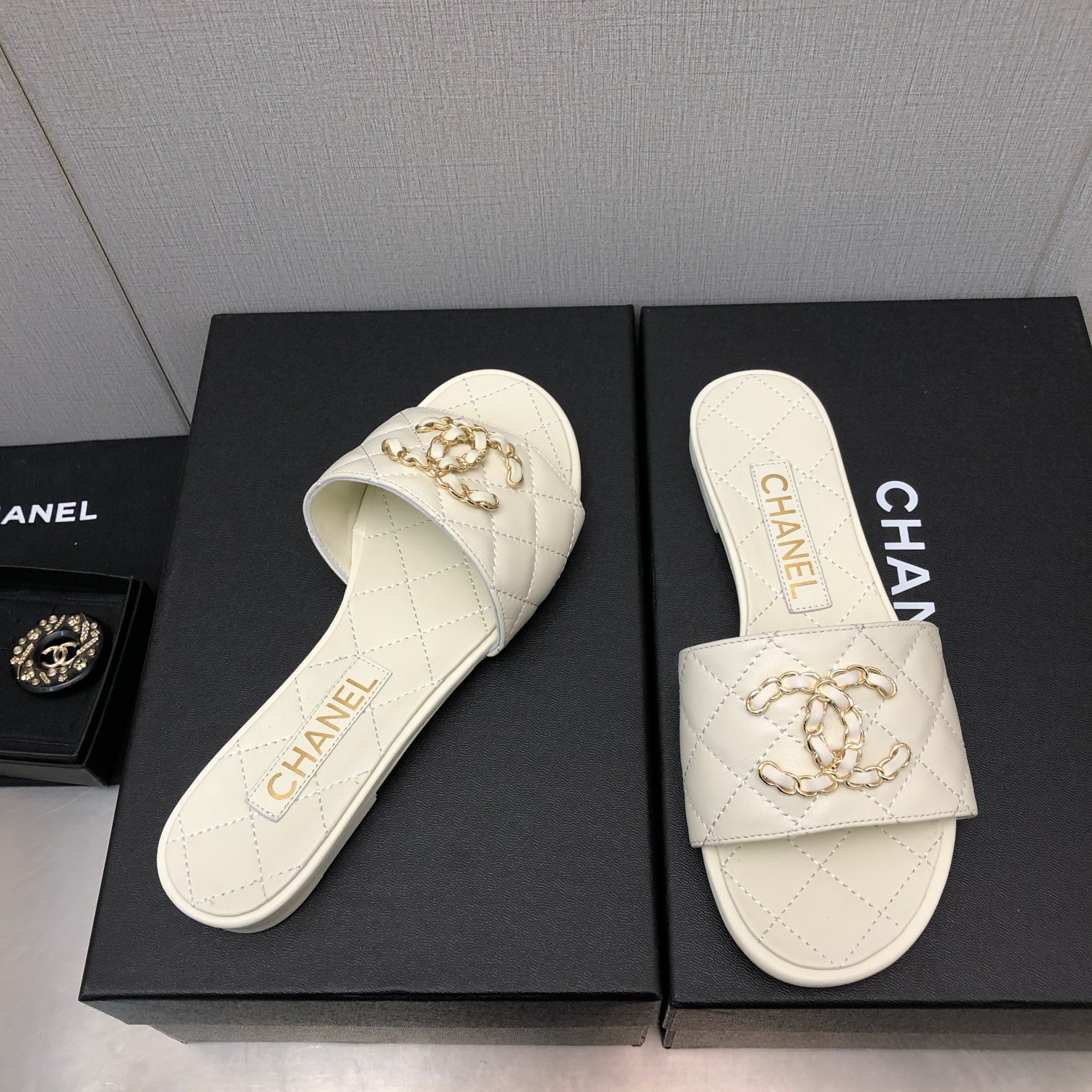 C Style double C buckle diamond flat slippers