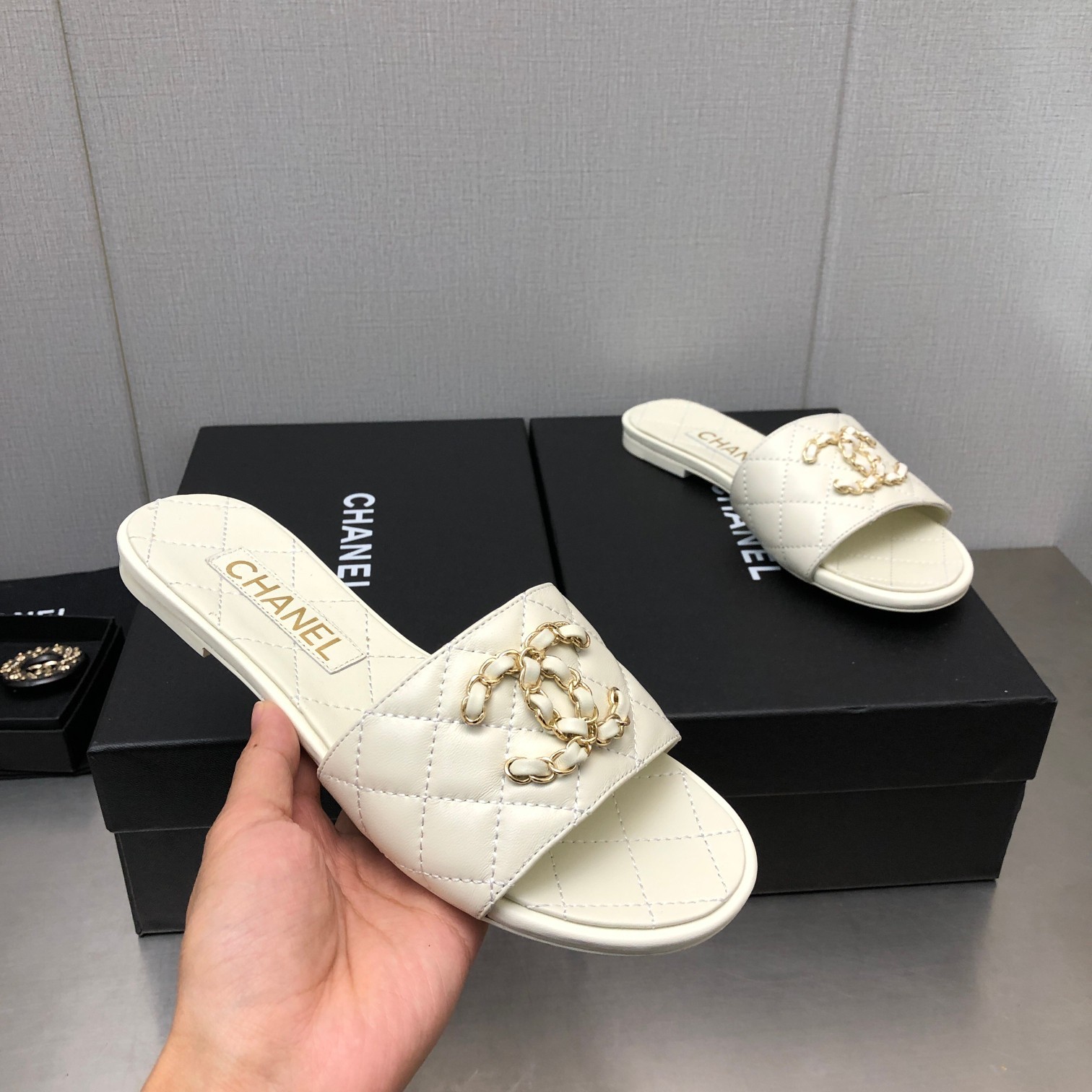 C Style double C buckle diamond flat slippers