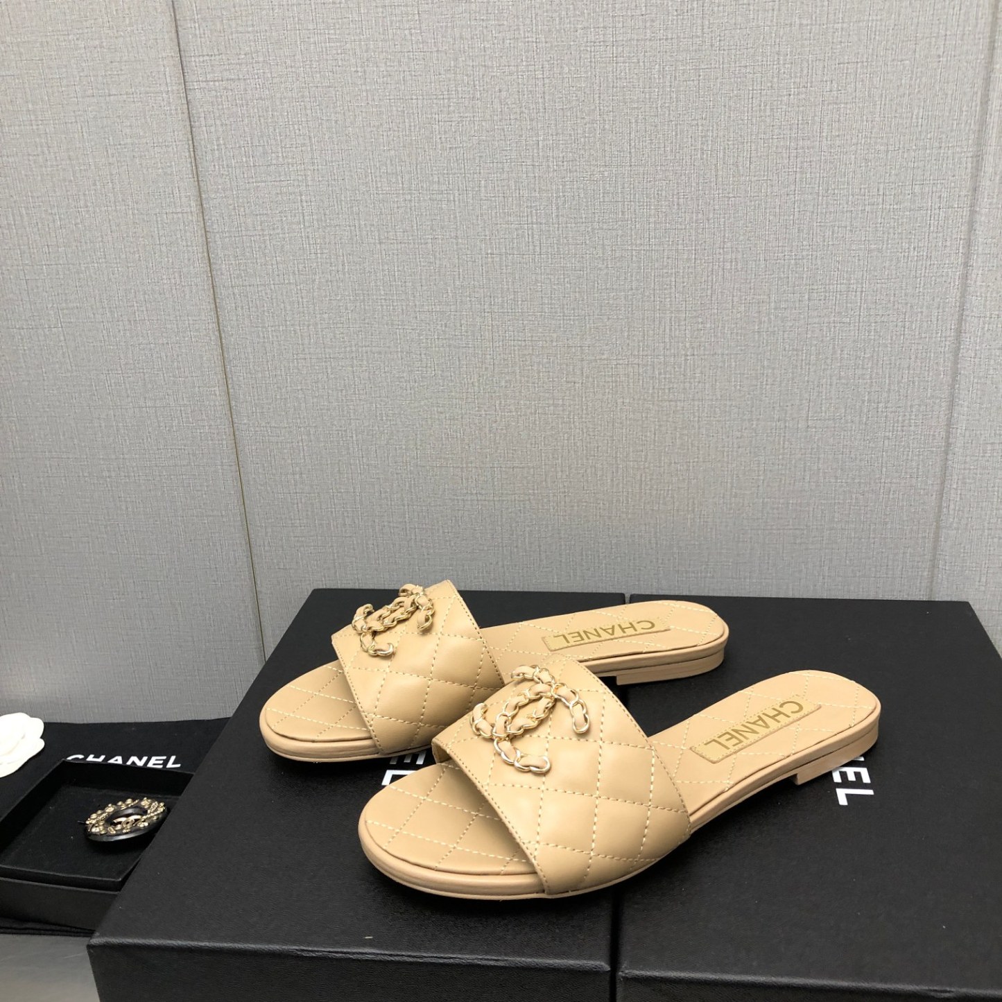 C Style double C buckle diamond flat slippers