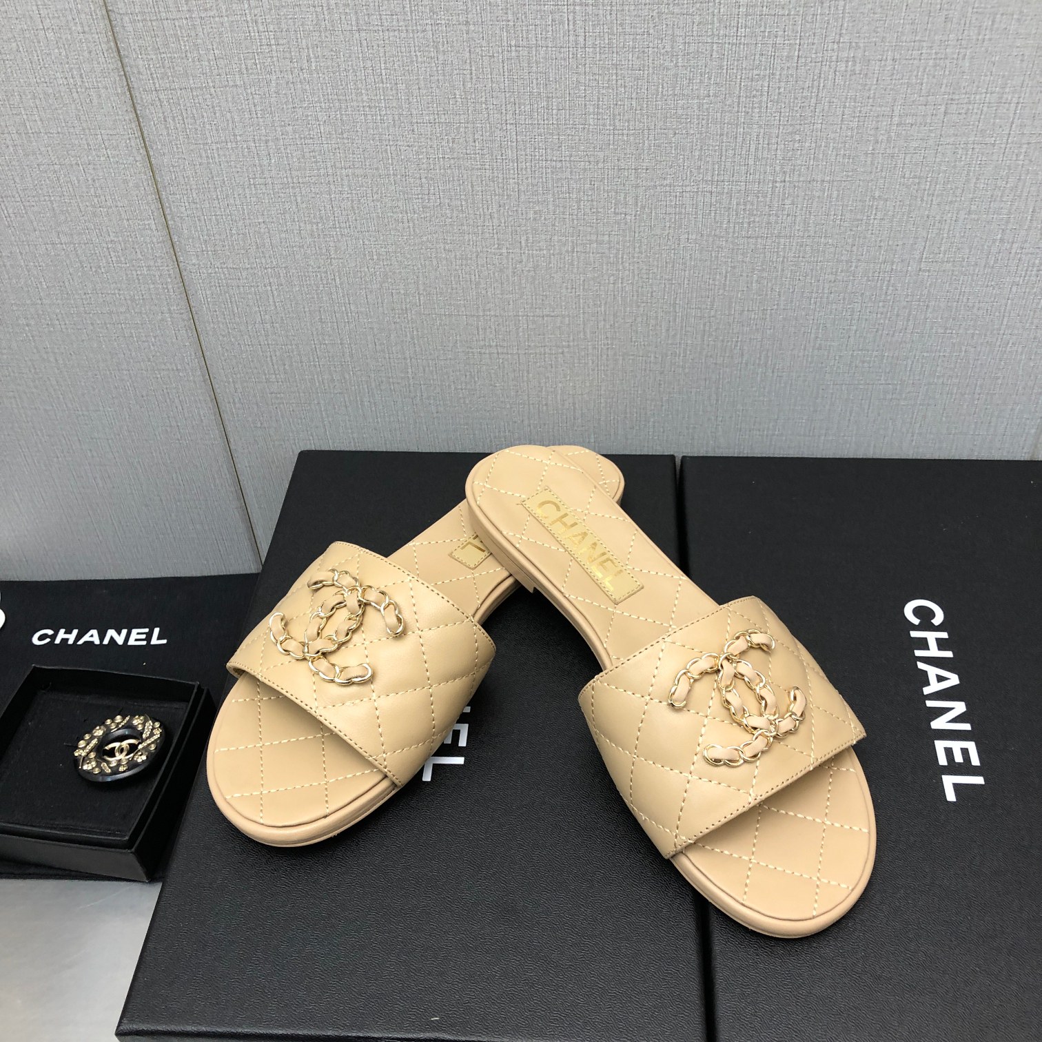 C Style double C buckle diamond flat slippers