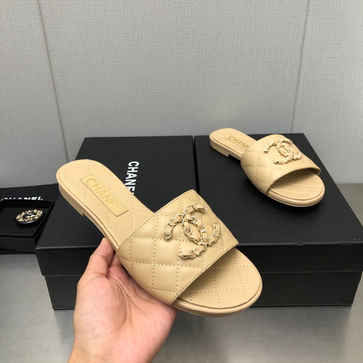 C Style double C buckle diamond flat slippers