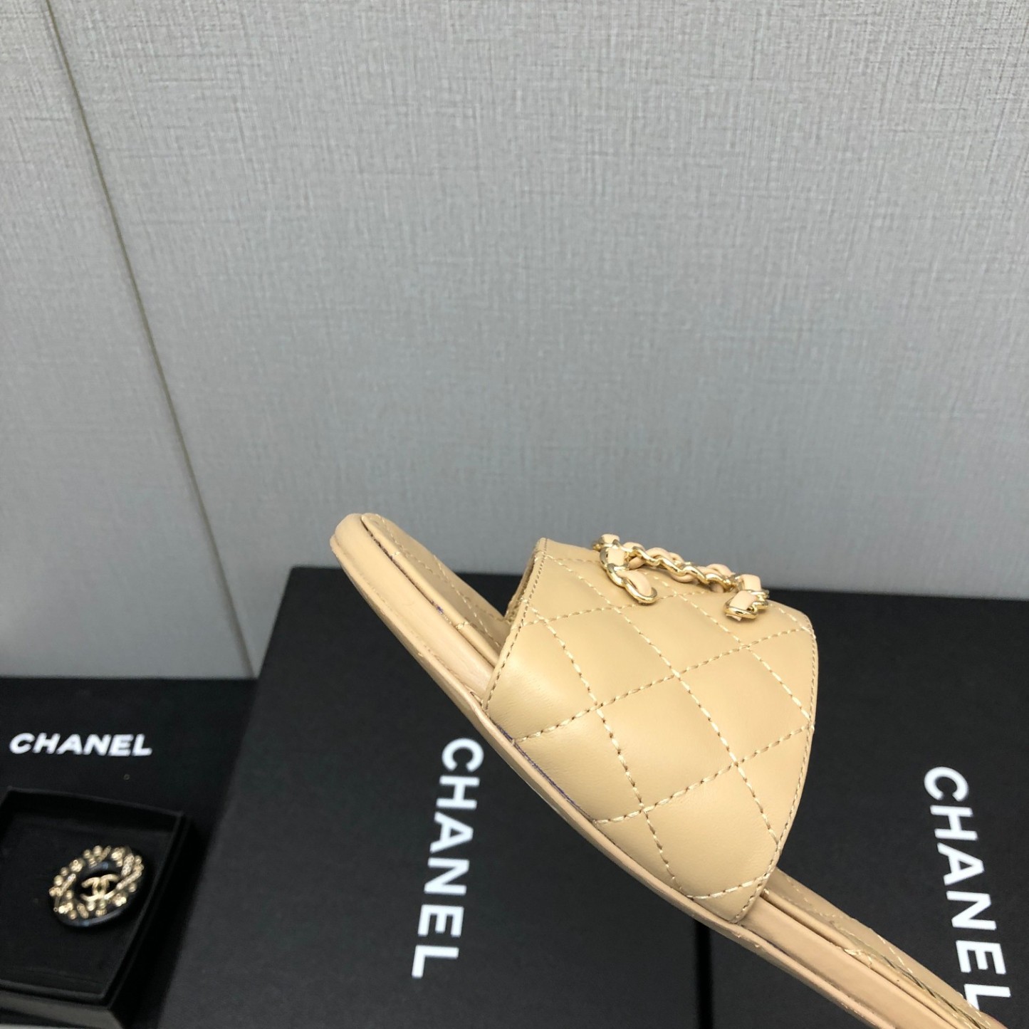 C Style double C buckle diamond flat slippers