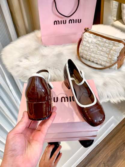 M Style Strap Chunky Heel Mary Jane Shoes