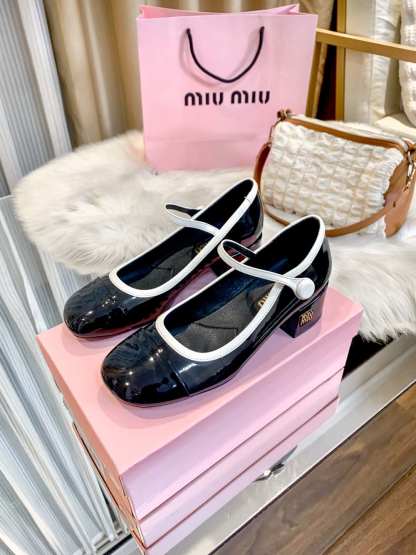 M Style Strap Chunky Heel Mary Jane Shoes