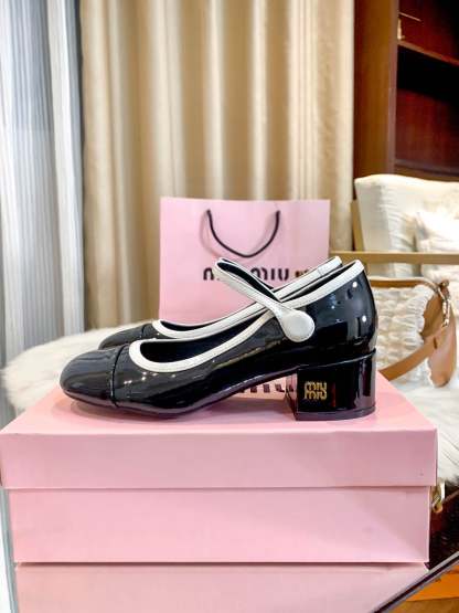 M Style Strap Chunky Heel Mary Jane Shoes