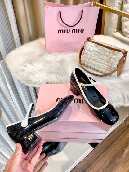 M Style Strap Chunky Heel Mary Jane Shoes