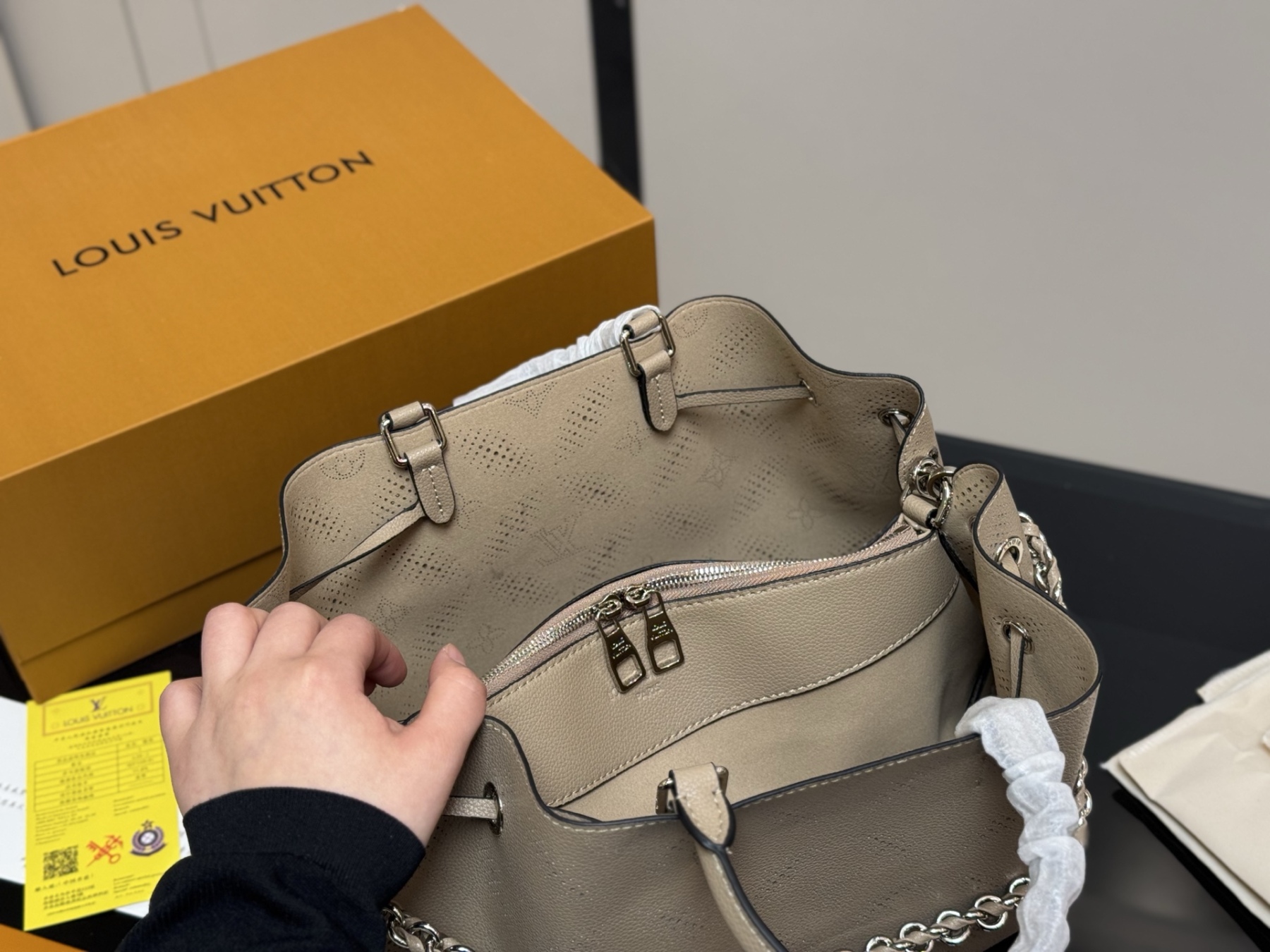 L Style Moonlight Goddess Bucket Bag size:33*23cm 