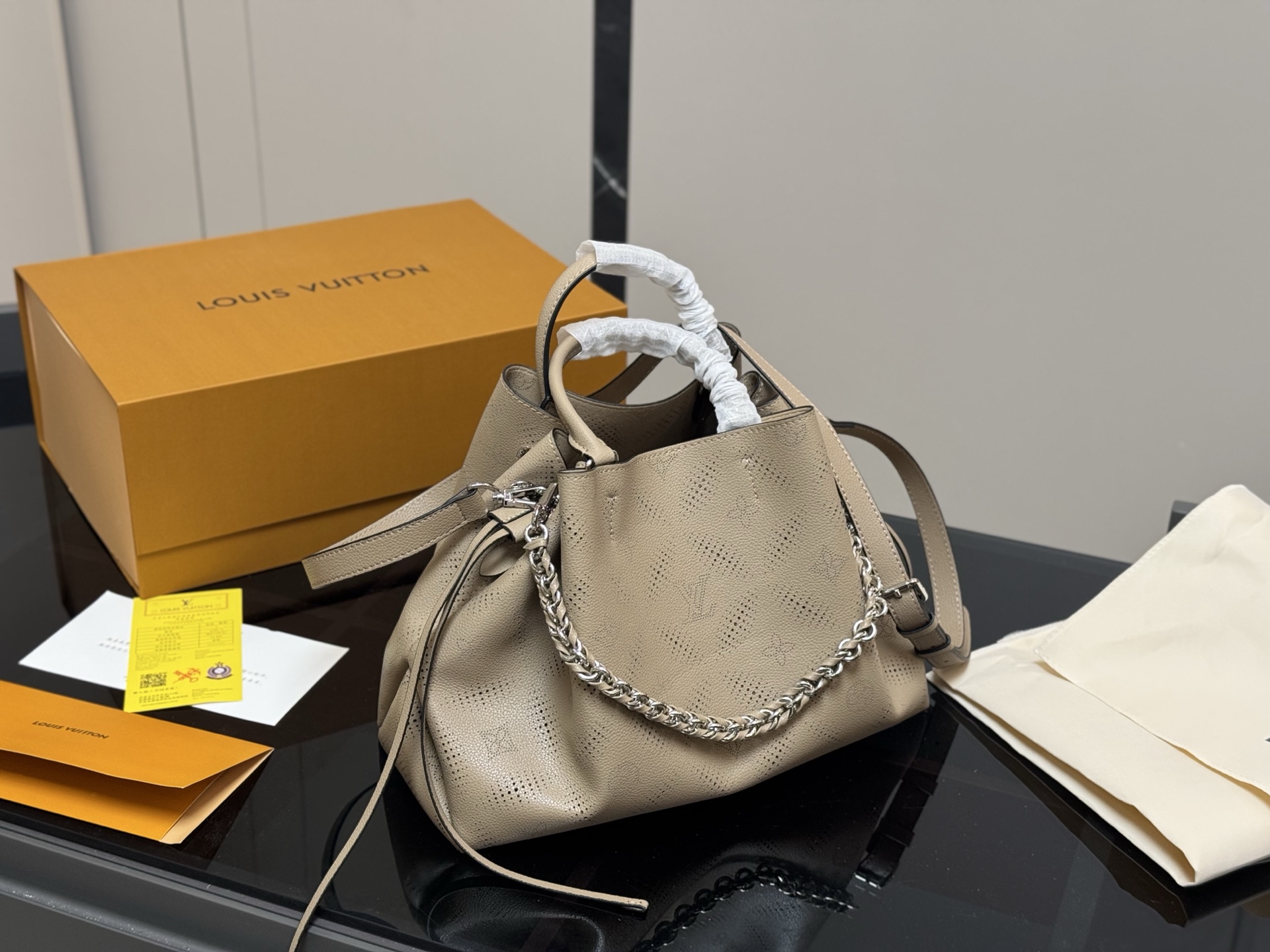 L Style Moonlight Goddess Bucket Bag size:33*23cm 