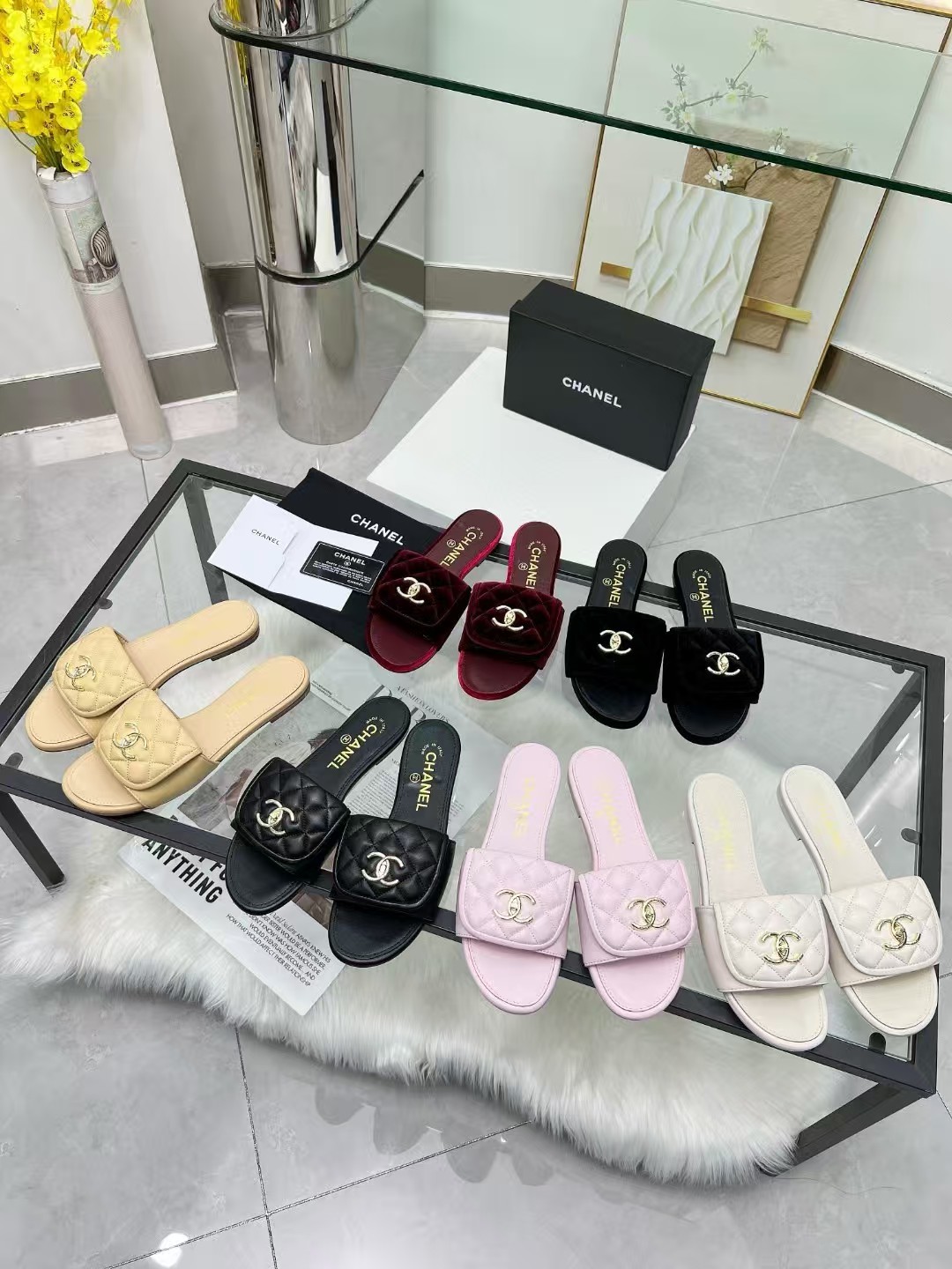 C Style Metal buckle diamond flat sandals
