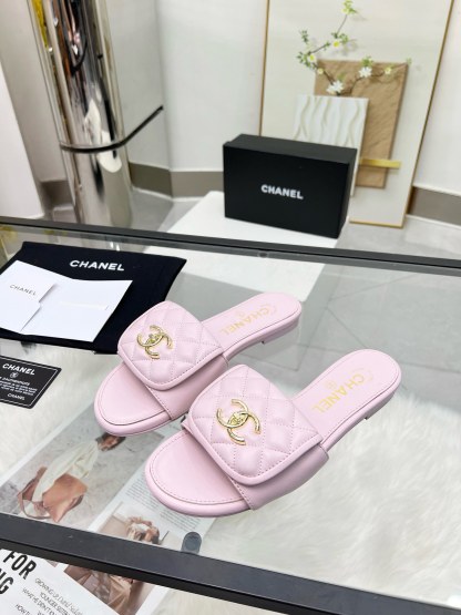 C Style Metal buckle diamond flat sandals