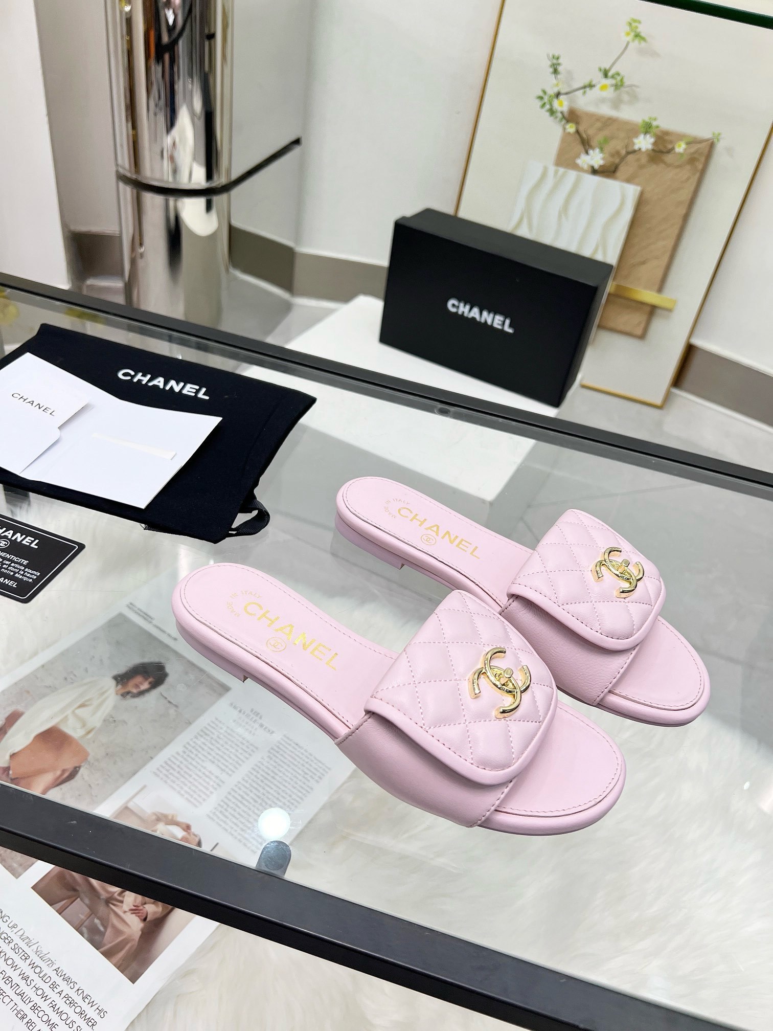 C Style Metal buckle diamond flat sandals