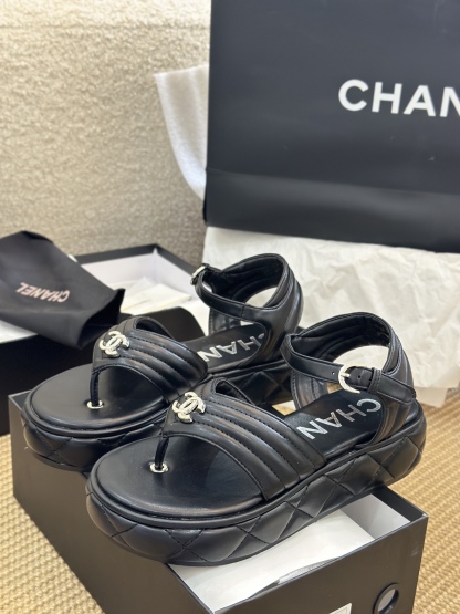 C Style Diamond-Shaped Platform Flip Flops