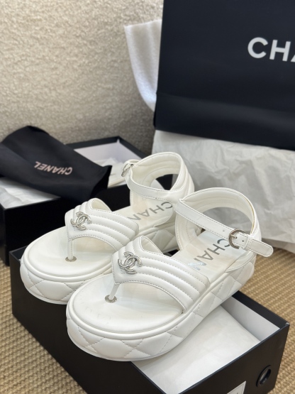 C Style Diamond-Shaped Platform Flip Flops