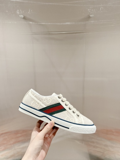 G Style Low-top sneakers