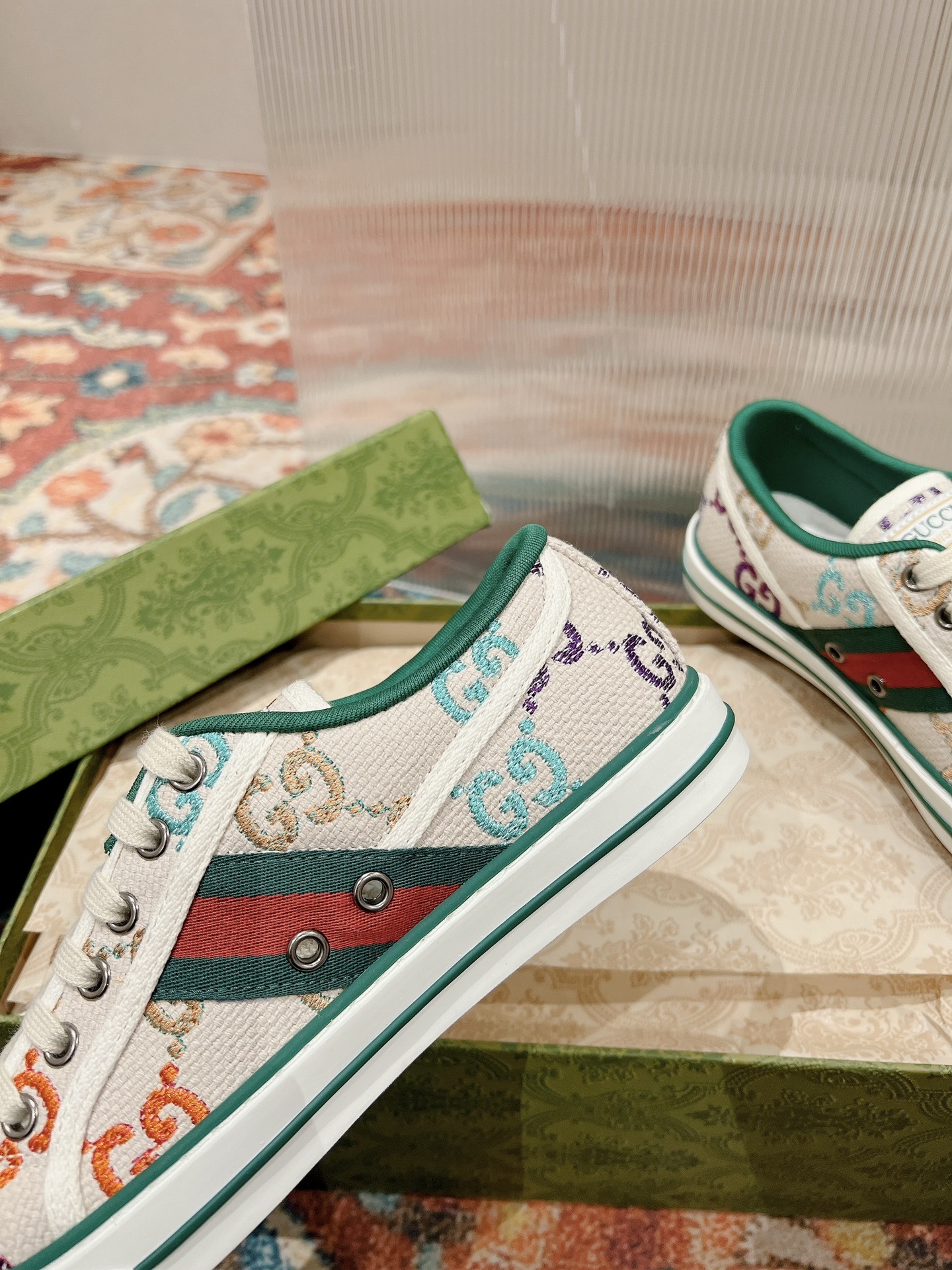 G Style Low-top sneakers