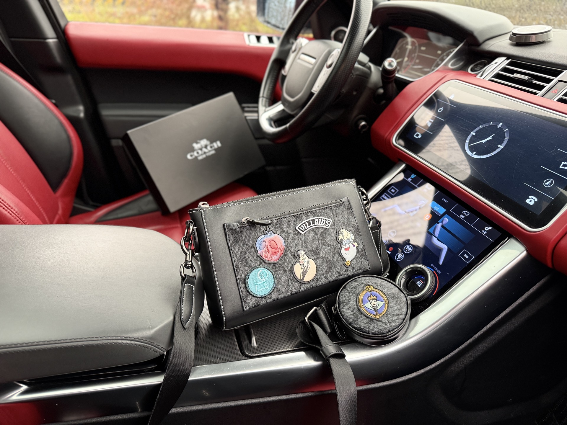 G Style Shoulder Bag