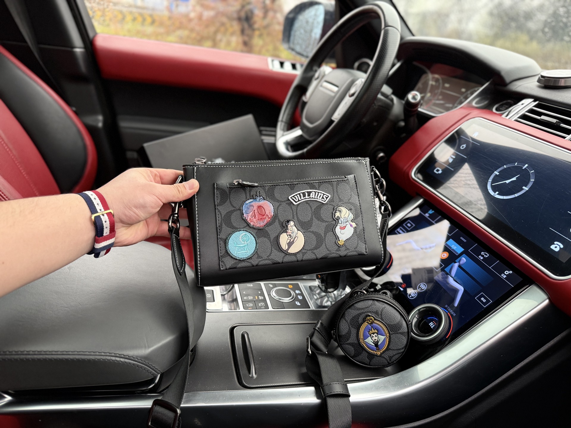 G Style Shoulder Bag